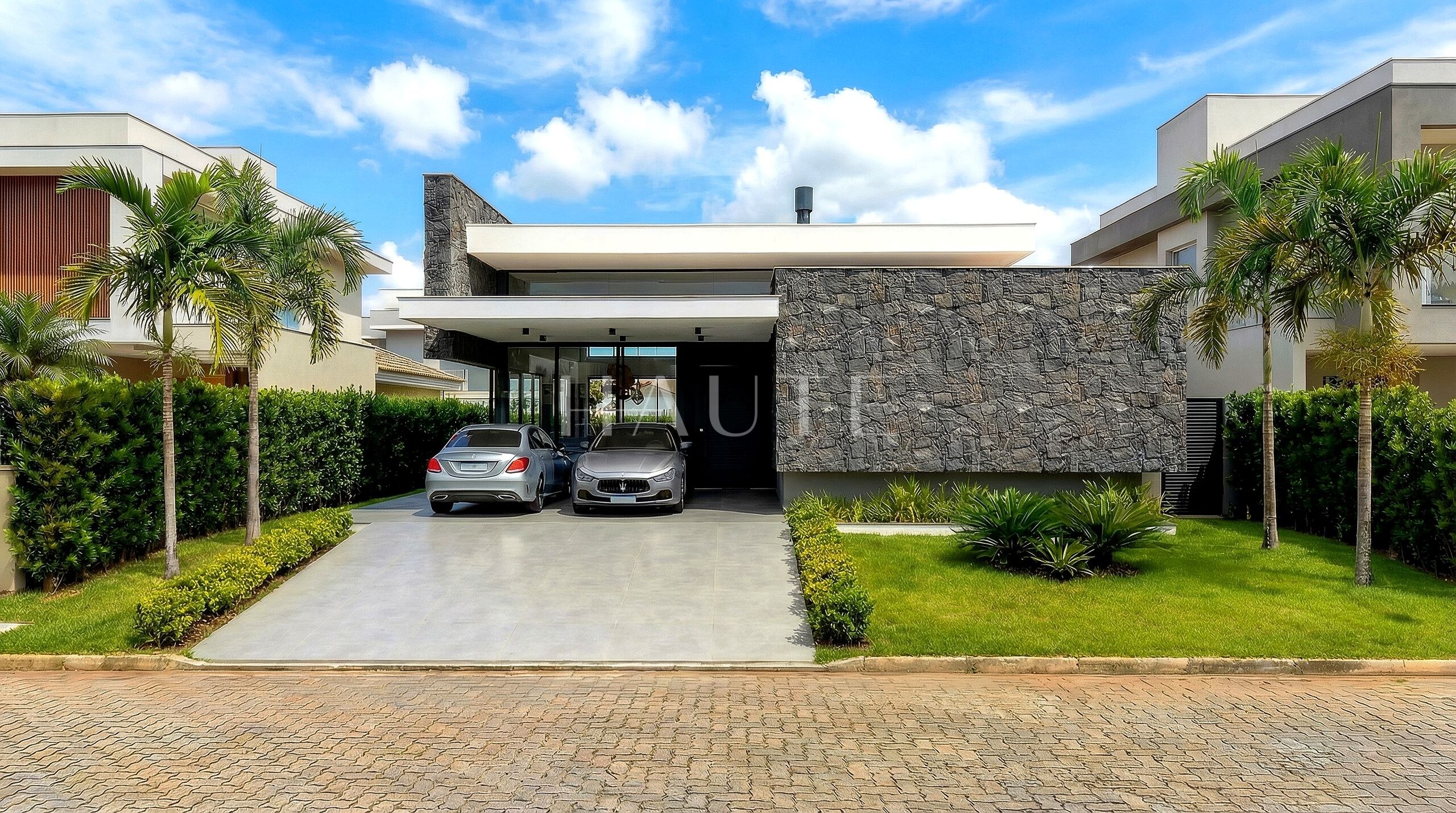 Casa em Condomínio com 4 dormitórios e suíte | 2 vagas