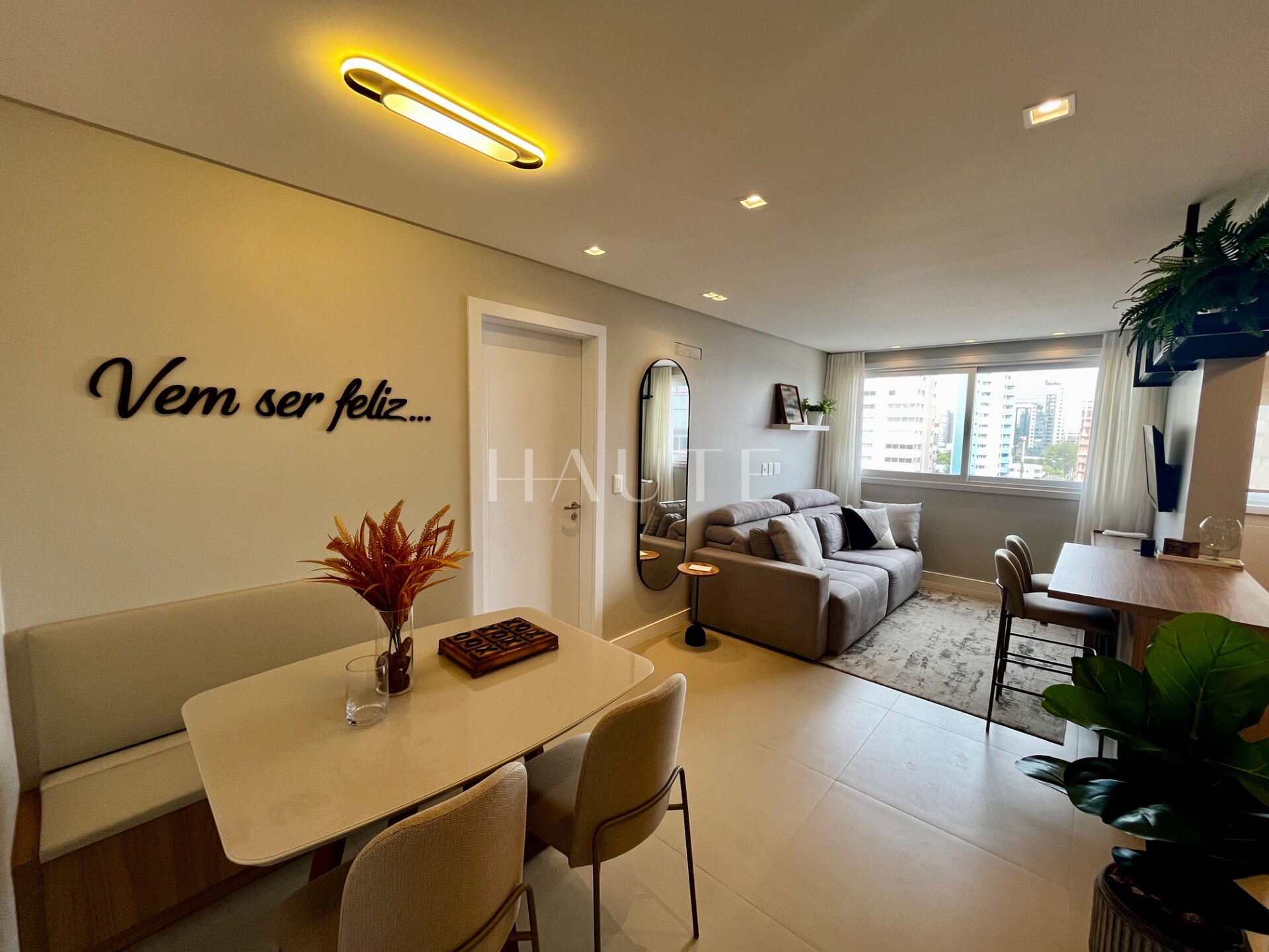 Apartamento de 1 suíte com 1 vaga | 52m² no Punta del Sole