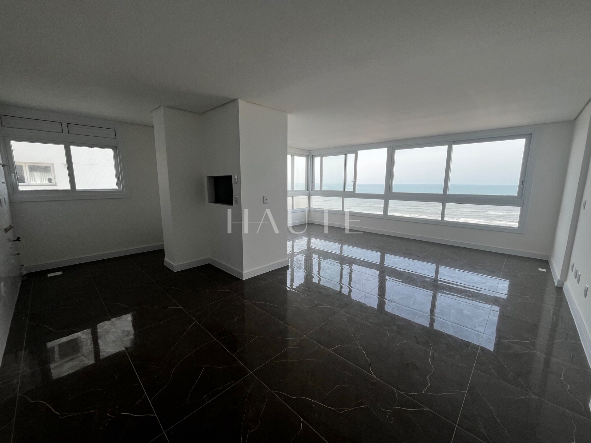 Apartamento com 2 vagas e 119m² no La Vistara