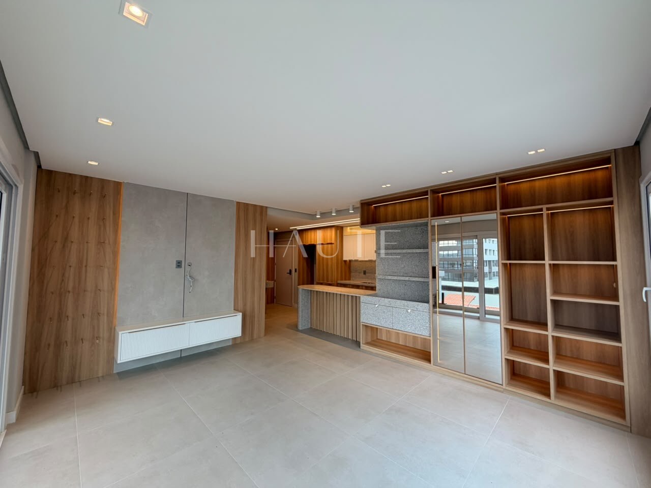 Apartamento 3 dormitórios (1 suíte) com 1 vaga no Toronto