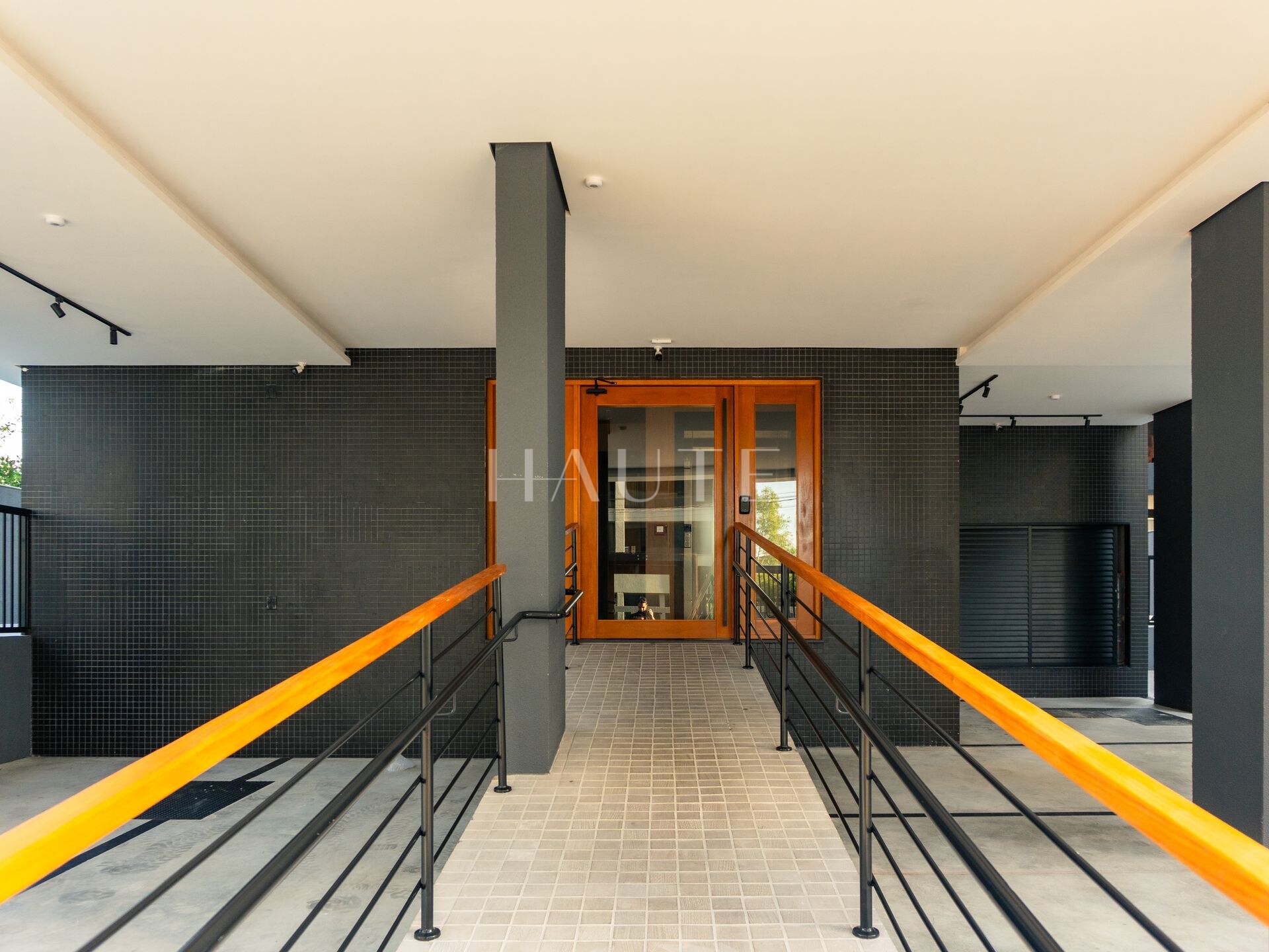 Apartamento 1 suíte com sacada e lazer no rooftop